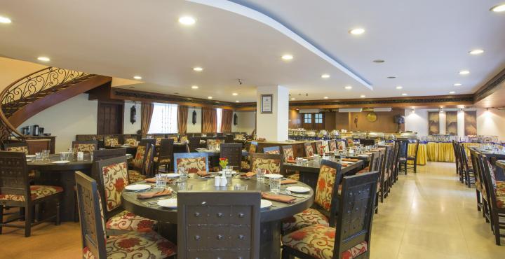 Goldfinch Hotel Мумбай Екстериор снимка